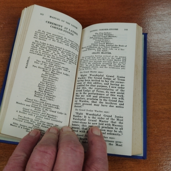 Lightfoot's Manual of the Lodge Texas Masonic Masons Masonry - Picture 3 of 3